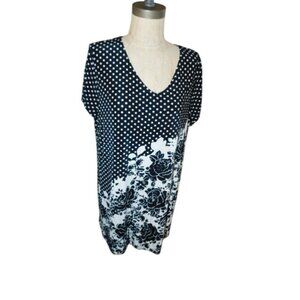 Chico's Size L Large (2) Travelers Slinky Stretchy Vneck Top Blouse